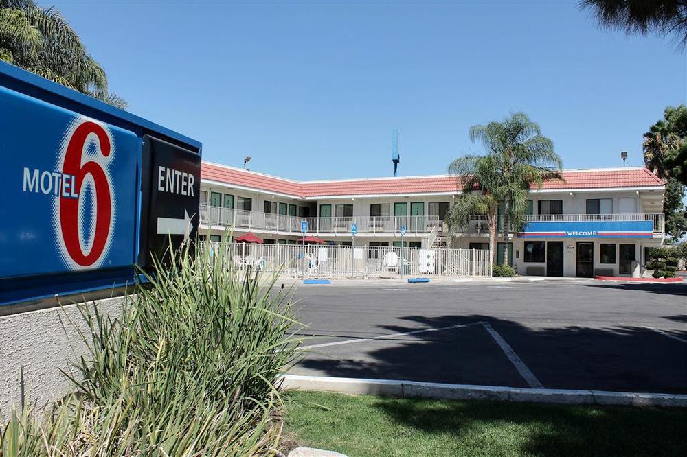 Motel 6-Bakersfield, Ca - Convention Center Екстер'єр фото