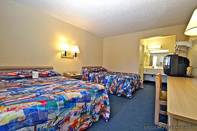 Motel 6-Bakersfield, Ca - Convention Center Екстер'єр фото